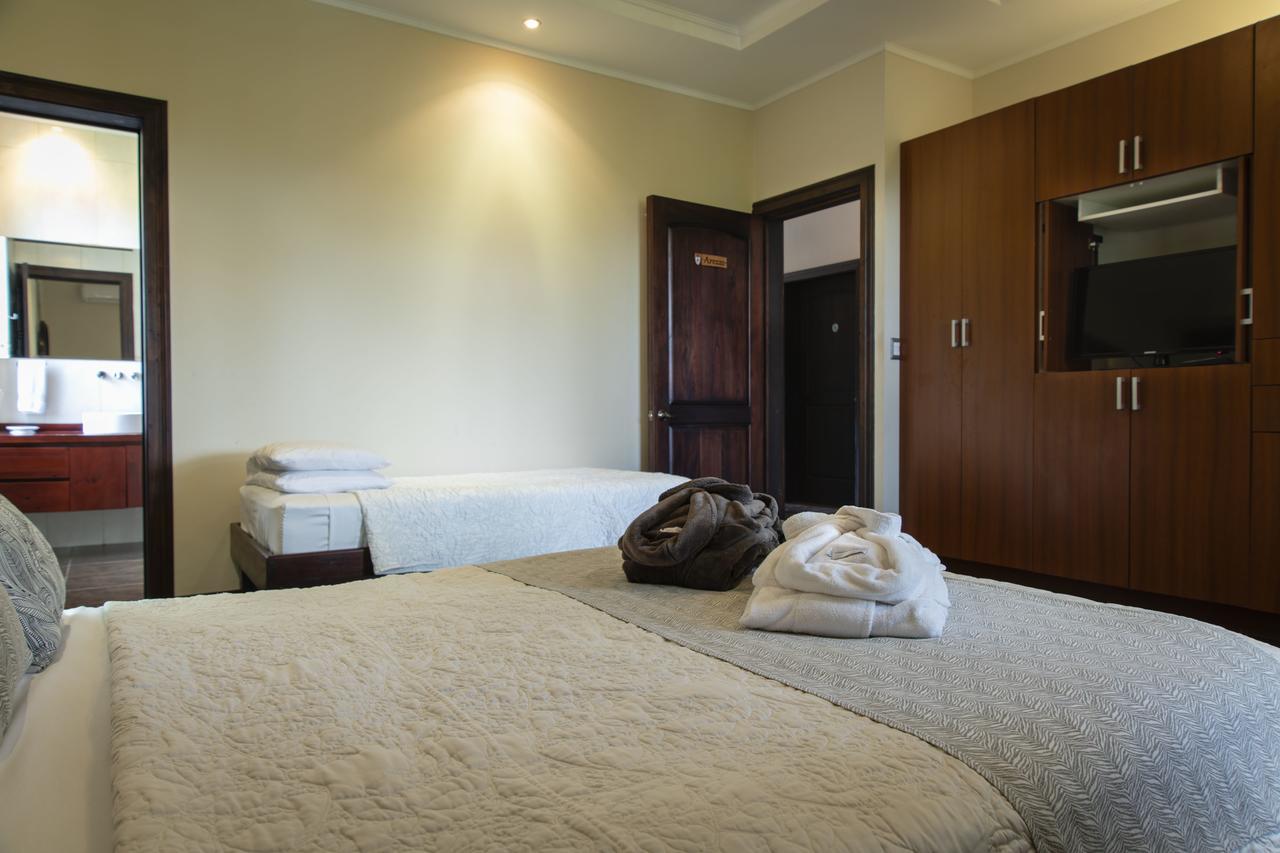 Hotel Boutique Villa Toscana Atenas Dış mekan fotoğraf