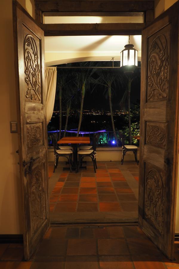 Hotel Boutique Villa Toscana Atenas Dış mekan fotoğraf